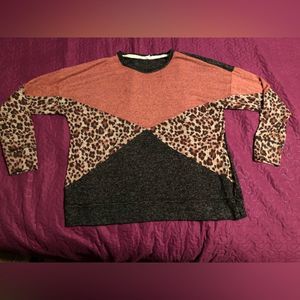 Leopard print sweater- XL - color blocks